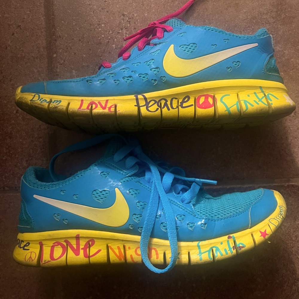 Nike Free Run 437527-400 Doernbecher Rare Sz 8 Women Shelby Lee #1006‎